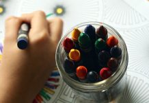 Всяко седмо дете у нас преживява тежка криза
