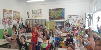 Третокласници майсториха театрални кукли