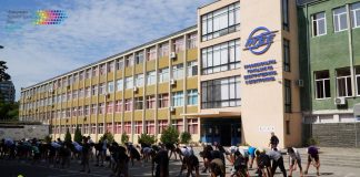 ПГ по електротехника и електроника и ДГ „Албена“ разделиха първото място за спортна активност