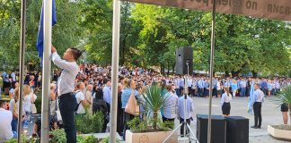 МОН: Учебната година трябва да започне на 15 септември