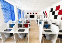 11 проекта за образованието на първо четене в просветната комисия