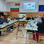 Ученици показаха как мебелната промишленост може да работи по модела на кръговата икономика пред международни партньори